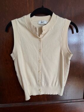 SET Sleeveless Button-Up Knit Top in Cream